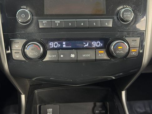 Used 2015 Nissan Altima 2.5 SV image 26