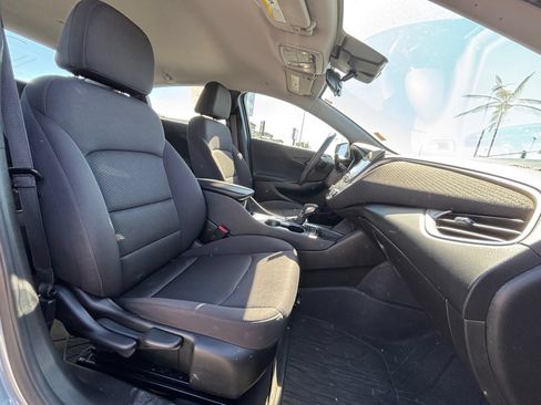 Used 2025 Chevrolet Malibu LT FWD image 23