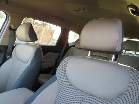 Used 2020 Hyundai Santa Fe SEL w/ Convenience Package image 16