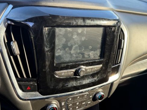 Used 2019 Chevrolet Traverse LS image 9