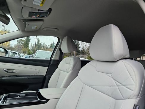 Used 2025 Hyundai Tucson Blue image 19