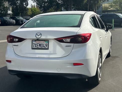 Used 2017 MAZDA MAZDA3 Touring FWD image 3