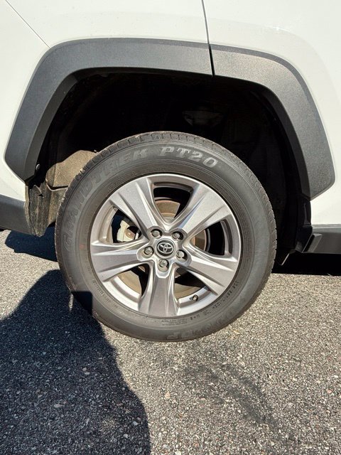 Used 2025 Toyota RAV4 XLE FWD image 6