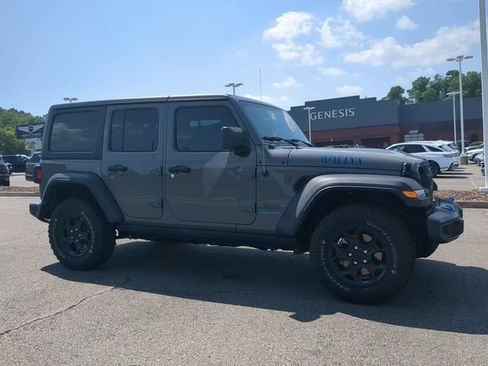 Used 2023 Jeep Wrangler Unlimited w/ 8.4" Radio Group AWD/4WD image 2