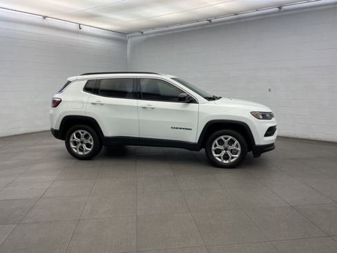New 2026 Jeep Compass Latitude image 4