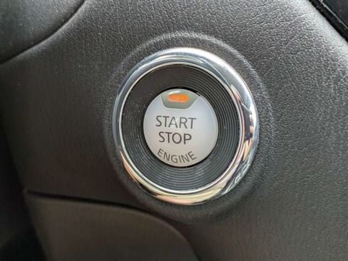 Used 2018 Nissan Pathfinder S FWD image 27