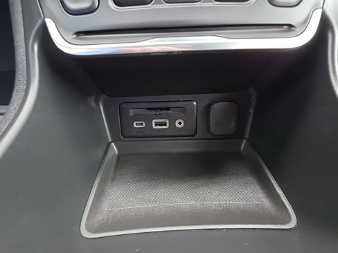 Used 2019 GMC Terrain SLT w/ Preferred Package AWD/4WD image 31