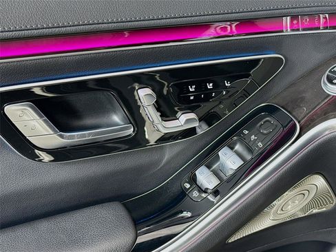Used 2023 Mercedes-Benz S 500 4MATIC w/ AMG Line image 7