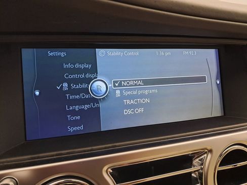 Used 2011 Rolls-Royce Ghost image 24