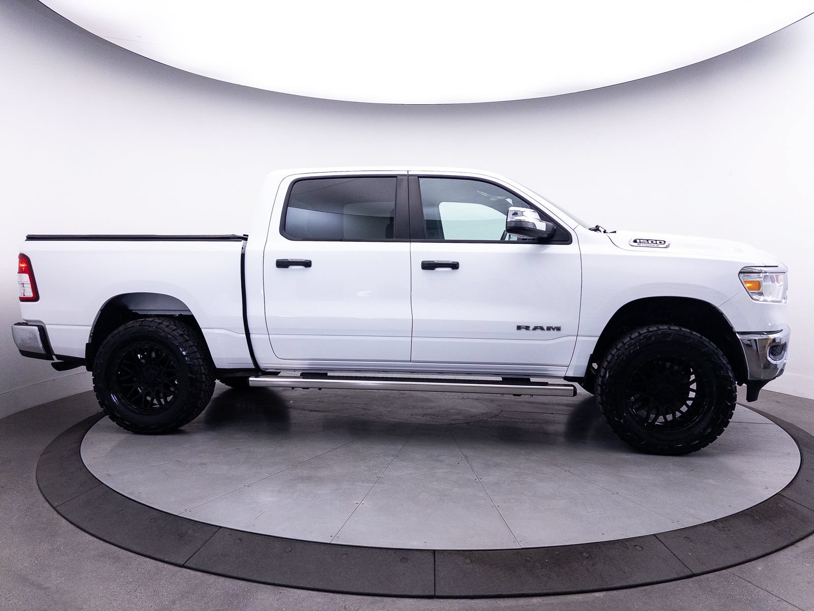 Used 2023 RAM 1500 Big Horn AWD/4WD image 32