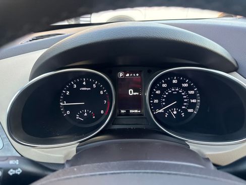 Used 2017 Hyundai Santa Fe Sport FWD image 23