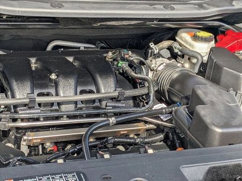 Used 2019 Ford Explorer XLT w/ Equipment Group 202A image 23