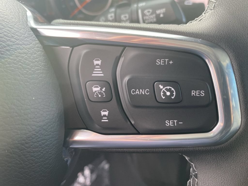 New 2026 Jeep Wrangler Unlimited Sahara AWD/4WD image 29