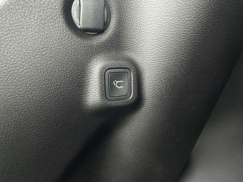 New 2026 Jeep Compass Limited image 35