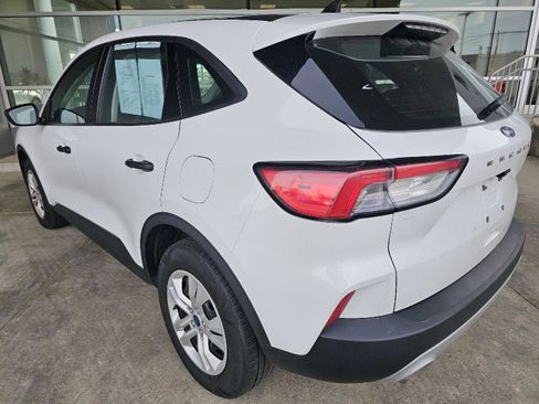 Used 2022 Ford Escape S image 3