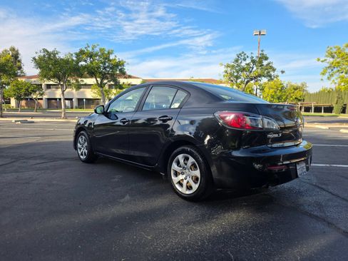 Used 2013 MAZDA MAZDA3 i Sport FWD image 6