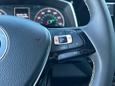 Used 2021 Volkswagen Jetta SE image 29