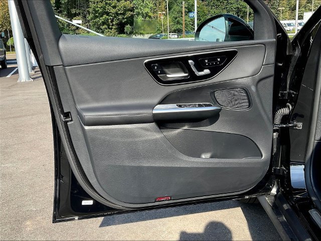 Used 2026 Mercedes-Benz GLC 300 4MATIC image 22