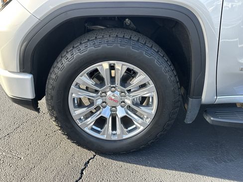 Certified 2022 GMC Sierra 1500 Denali image 11