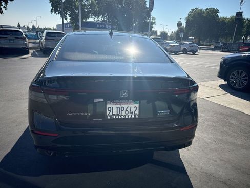 Used 2024 Honda Accord Touring image 6