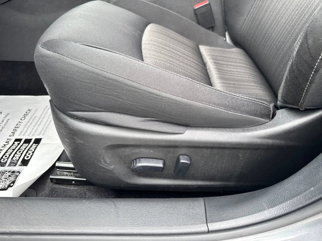 Used 2024 Nissan Altima 2.5 SV FWD image 35