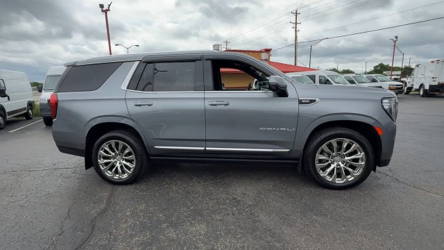 Used 2022 GMC Yukon Denali AWD/4WD image 9