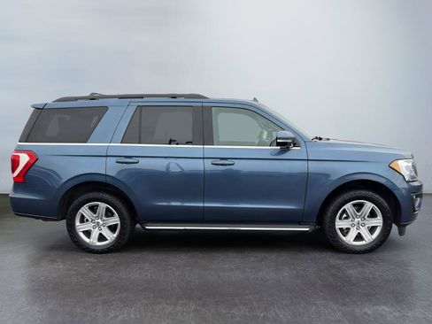 Used 2019 Ford Expedition XLT w/ Equipment Group 202A image 6