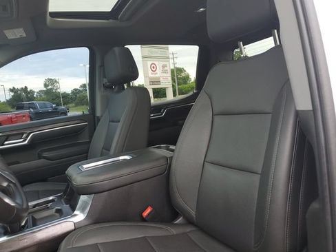 Used 2022 Chevrolet Silverado 1500 LTZ w/ LTZ Premium Package AWD/4WD image 5
