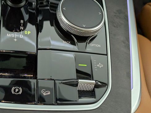 Certified 2022 BMW X7 xDrive40i w/ Premium Package image 33