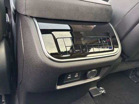 New 2026 INFINITI QX80 Luxe w/ Cargo Package image 17