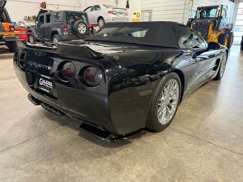 Used 2002 Chevrolet Corvette Convertible w/ Preferred Equipment Group2 RWD image 10