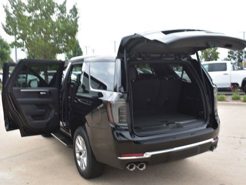 New 2026 Chevrolet Tahoe Premier image 18