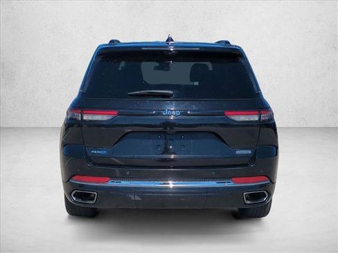 Used 2022 Jeep Grand Cherokee Overland w/ Luxury Tech Group IV image 6