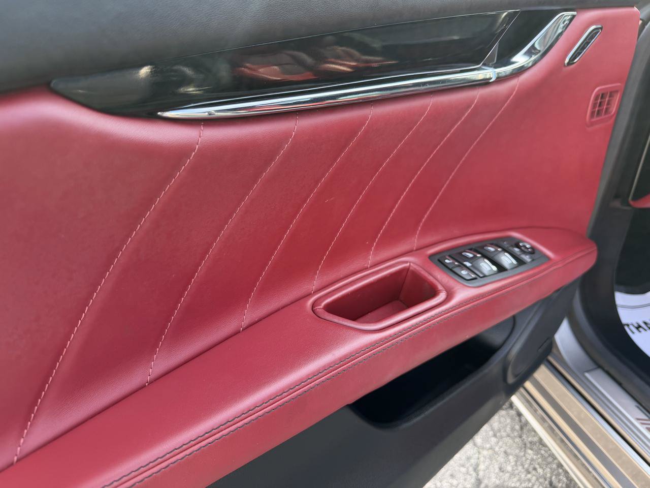 Used 2022 Maserati Quattroporte Modena RWD image 18