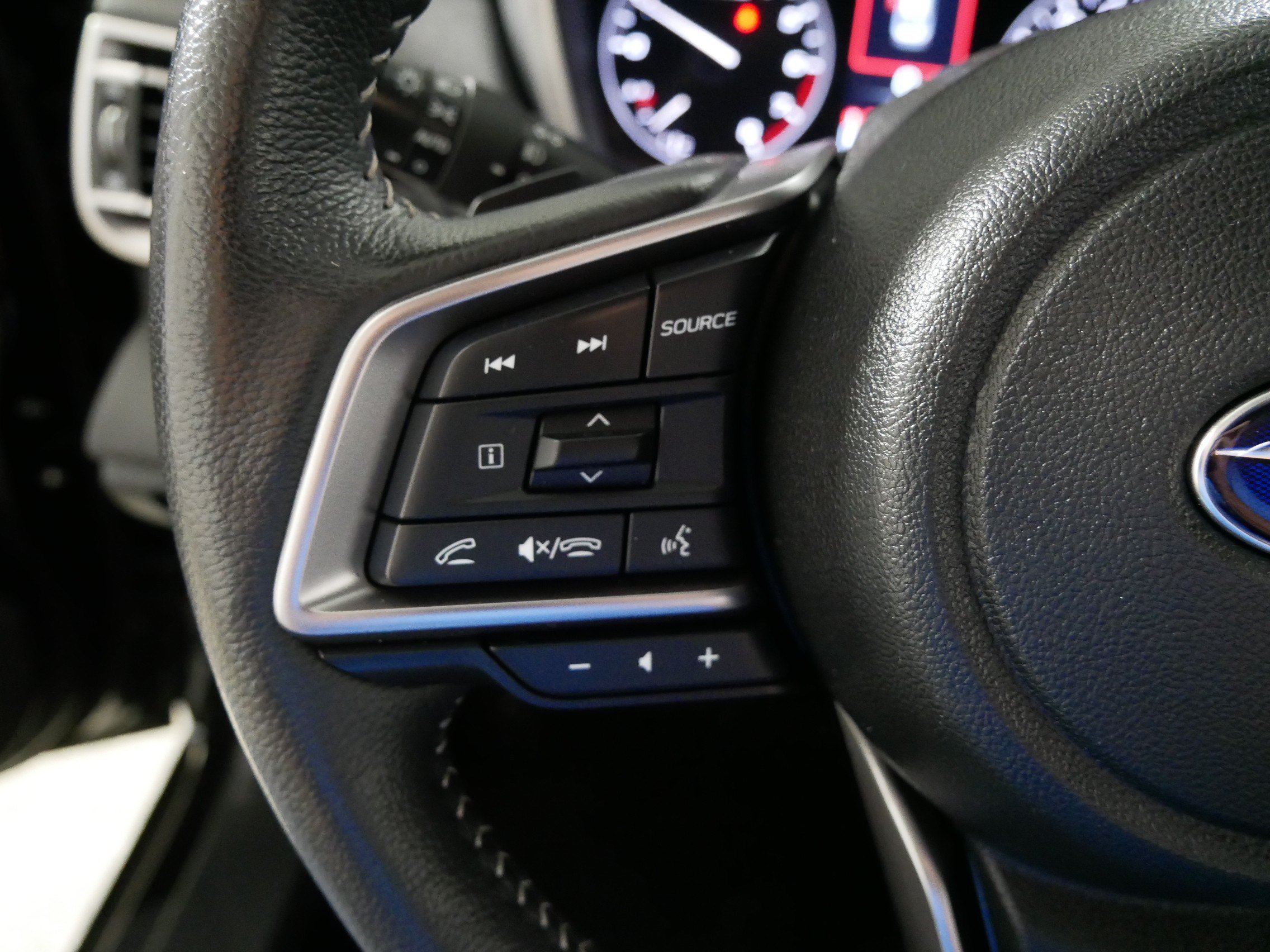 Used 2024 Subaru Legacy Limited AWD/4WD image 27