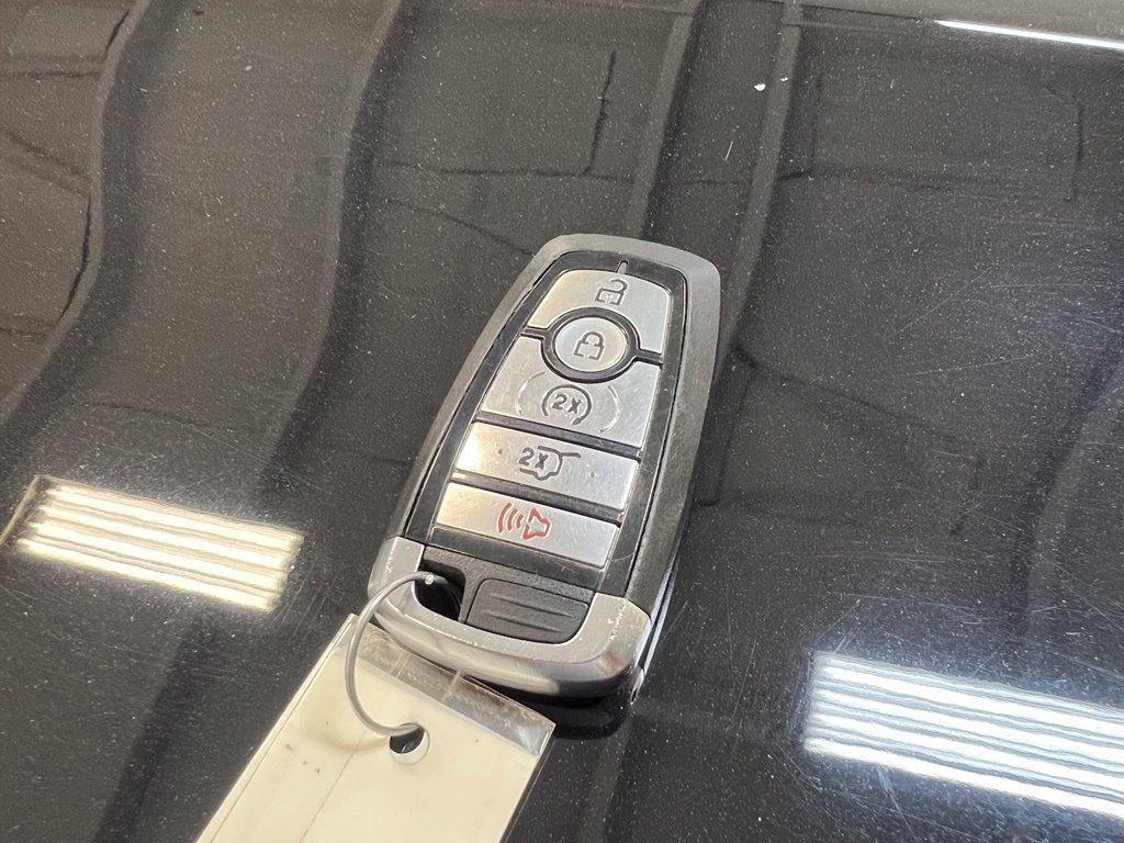 Used 2023 Ford Explorer XLT w/ Equipment Group 202A AWD/4WD image 37