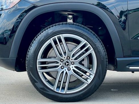 Certified 2026 Mercedes-Benz GLS 450 4MATIC image 12