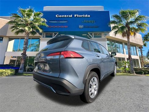 Used 2023 Toyota Corolla Cross L image 5