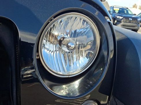 Used 2017 Jeep Wrangler Unlimited Sport w/ Quick Order Package 23S image 9