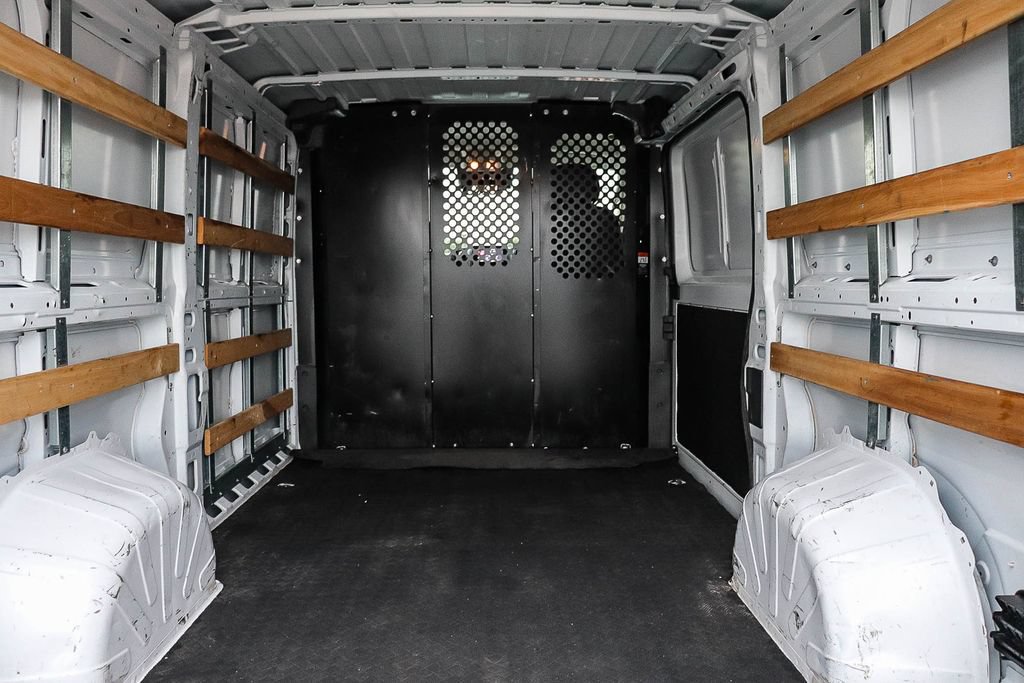 Used 2025 RAM ProMaster 2500 w/ U-Haul Equipment Group FWD image 28