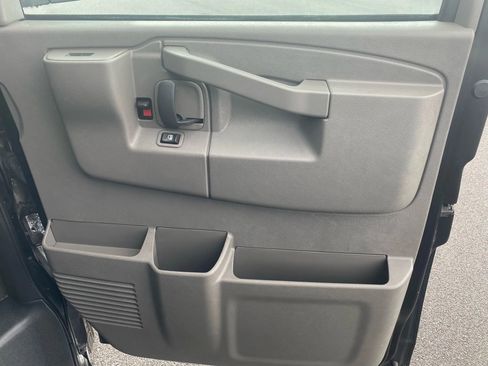 Used 2016 Chevrolet Express 3500 LT w/ LT Preferred Equipment Group image 19