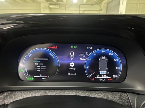 New 2026 Toyota Crown Signia XLE image 32