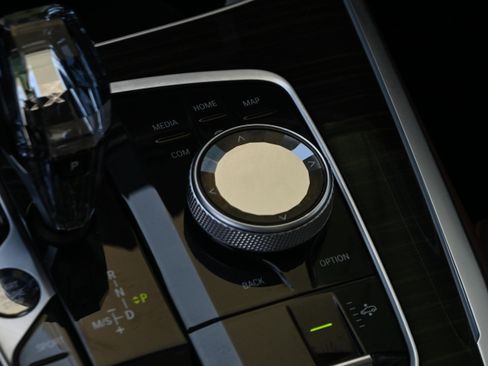 Used 2020 BMW X7 xDrive40i w/ Premium Package image 21