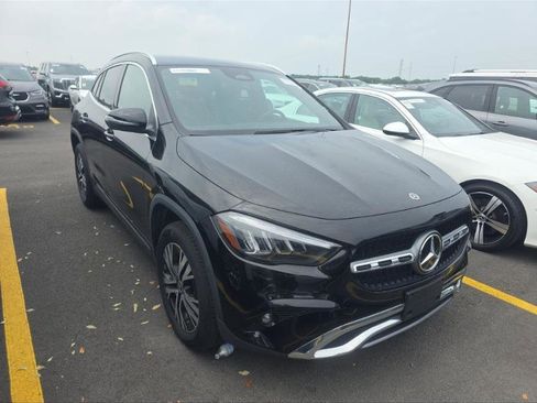 Used 2025 Mercedes-Benz GLA 250 image 1