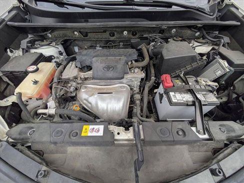Used 2018 Toyota RAV4 SE w/ Power Extra Value Package FWD image 18