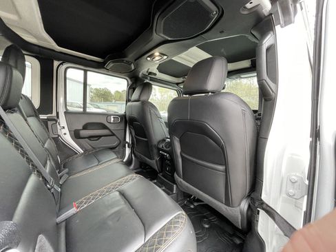 Certified 2021 Jeep Wrangler Unlimited Sahara image 44