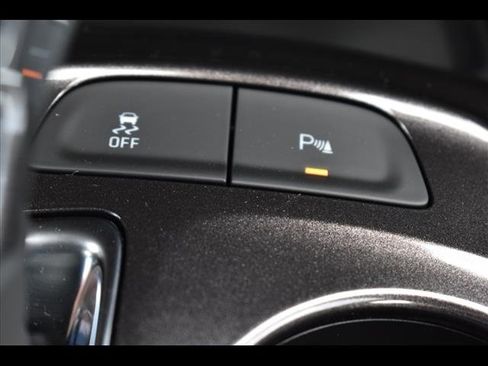 Used 2025 Chevrolet Malibu LS image 12