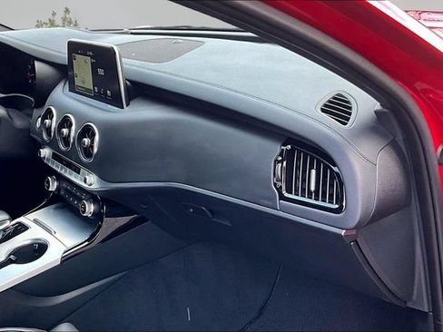 Used 2019 Kia Stinger GT2 AWD/4WD image 15