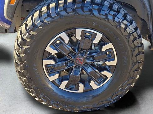 Used 2023 Nissan Frontier PRO-4X w/ Pro Convenience Package image 9