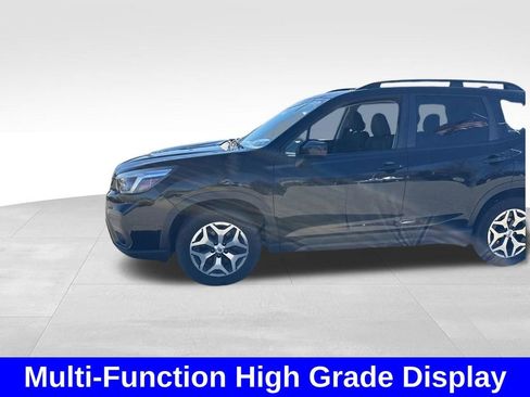 Used 2021 Subaru Forester Premium image 16
